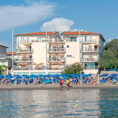 Residence Villa Lo Scoglietto San Vincenzo Eksteriør billede