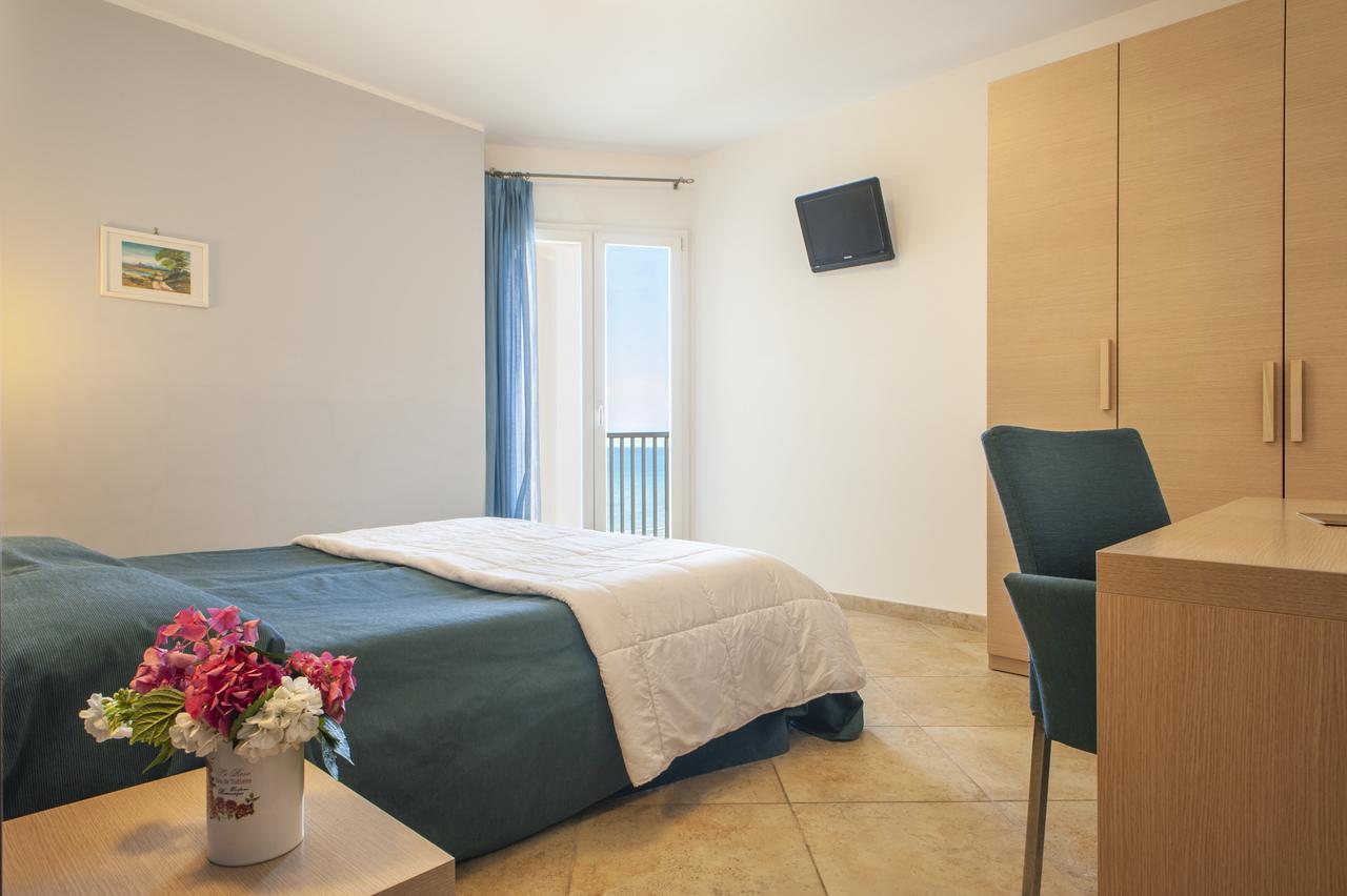 Residence Villa Lo Scoglietto San Vincenzo Eksteriør billede