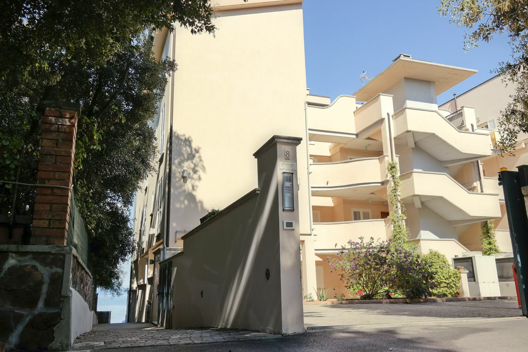 Residence Villa Lo Scoglietto San Vincenzo Eksteriør billede